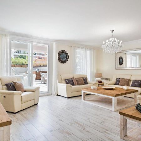Sitges Spaces Mediterranean Apartments 5 Bedrooms, 4 Bathrooms, 75M2 Terrace, Centre Sitges- Sleeps 11 Εξωτερικό φωτογραφία